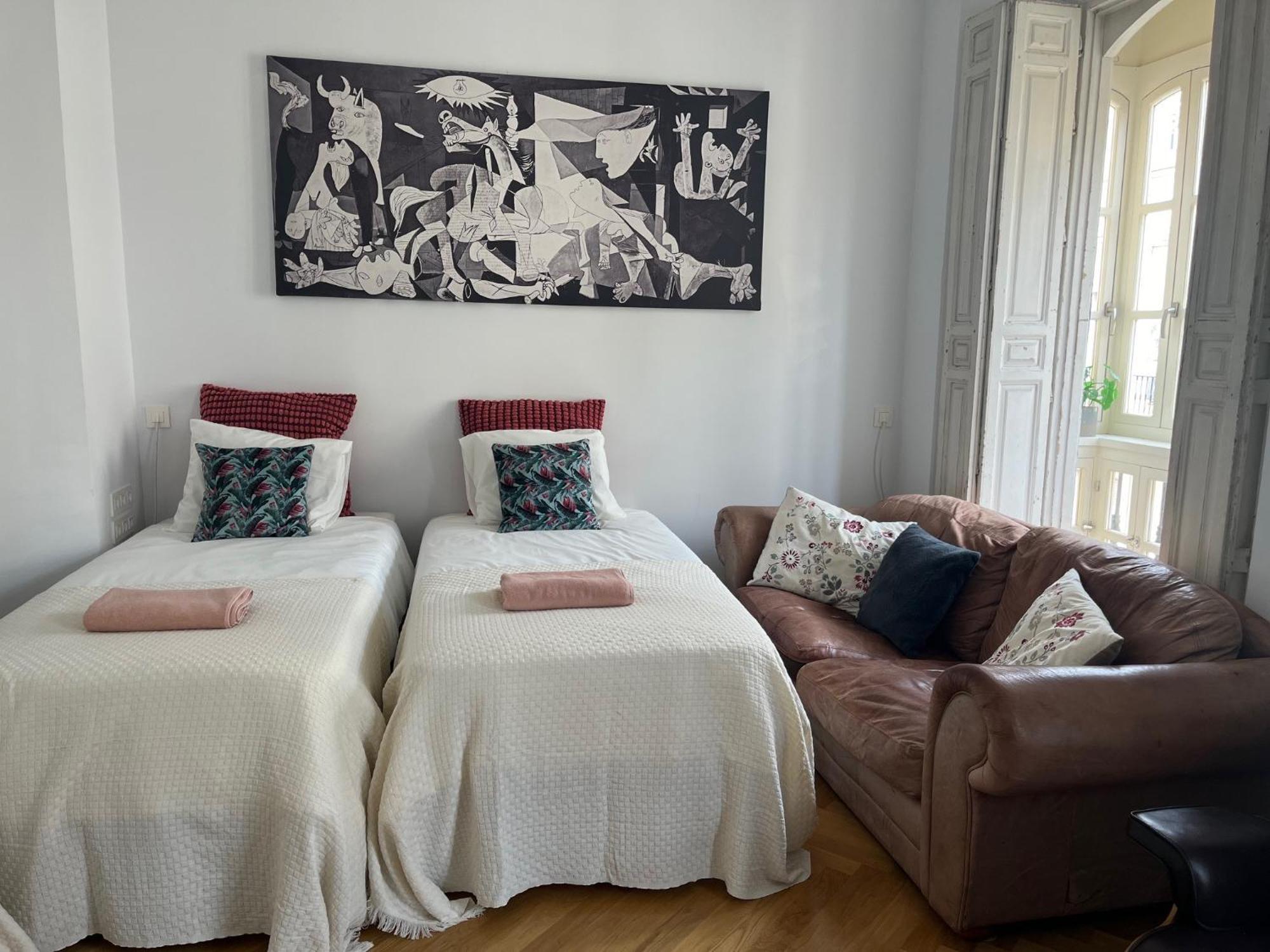 -malagasunapts- Luxury Historicalcentre Apartment *